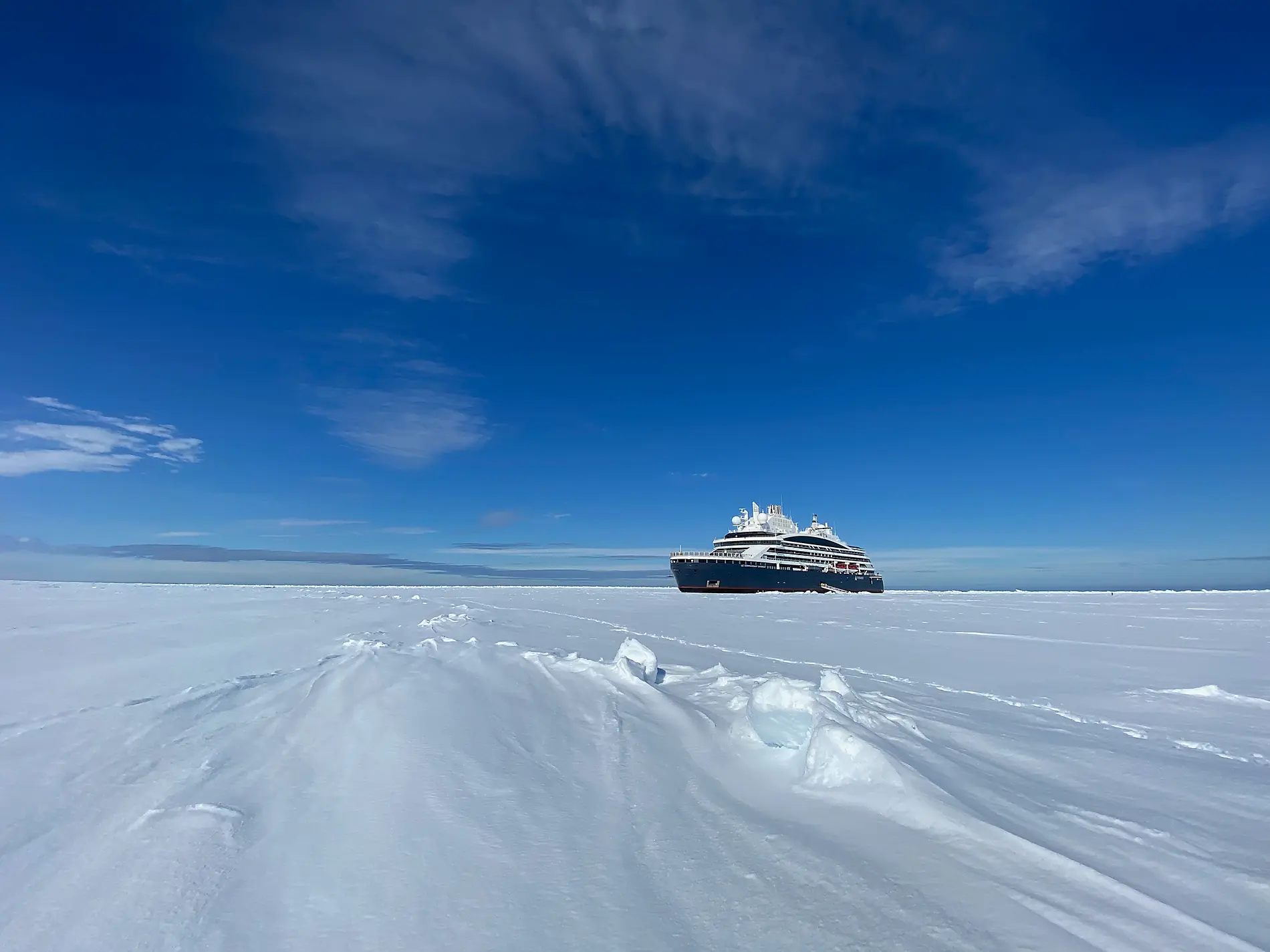 Unexplored Eastern Antarctica between Two Continents 