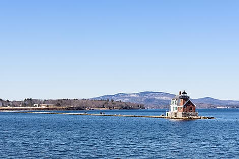 18 Oct 27 - Rockland