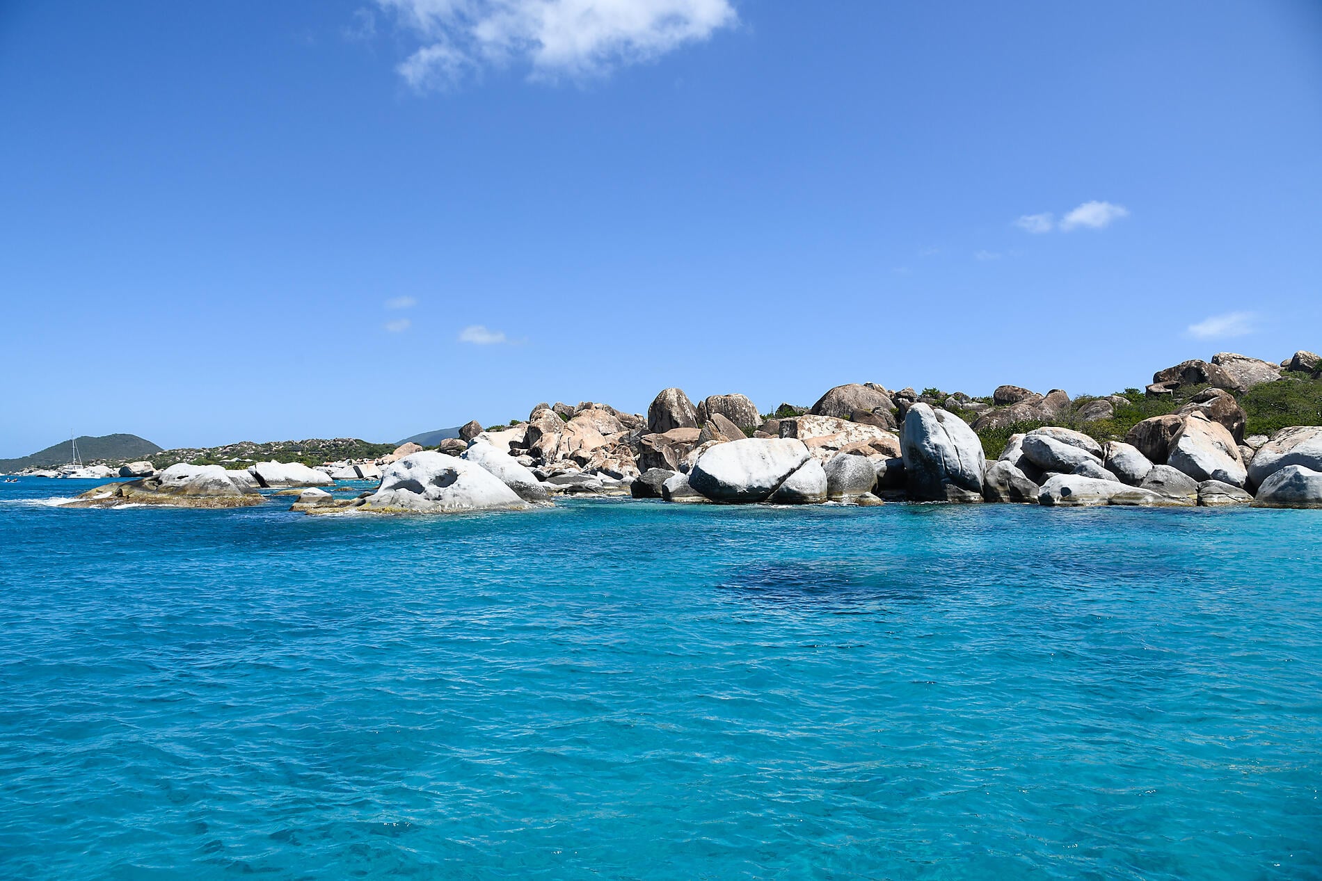 Reverie under sail in the heart of the Lesser Antilles Reverie under sail in the heart of the Lesser Antilles
